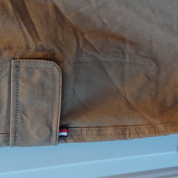 Boy's Tommy Hilfiger shorts - Picture 2 of 8